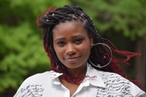 接客業の30代男性がヒゲ脱毛を自然に薄くしたい理由とは？