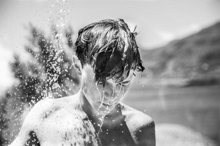 ヒゲ脱毛の照射前に冷却するか、効果や注意点は？